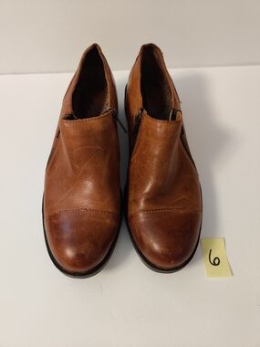 BOC Born Concept Brown Leather Slip-On Dress Shoes with Side Zip 8.5
